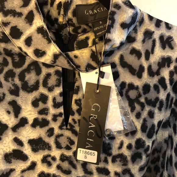 NWT GRACIA SHIRT FROM BLOOMINGDALES - Picture 4 of 4